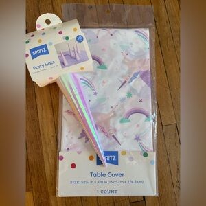 Spritz unicorn themed party hat (10 ct) and table cover